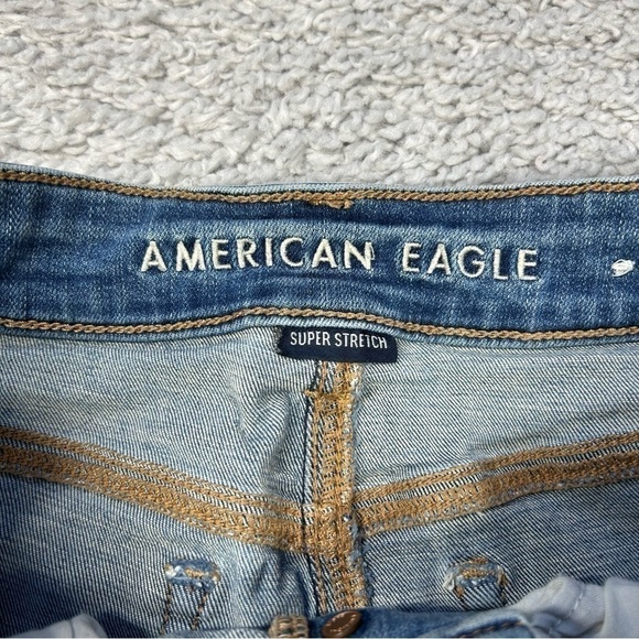 American Eagle Shorts Womens 2 Hi Rise Shortie Super Stretch Exposed Distressed - Picture 2 of 5